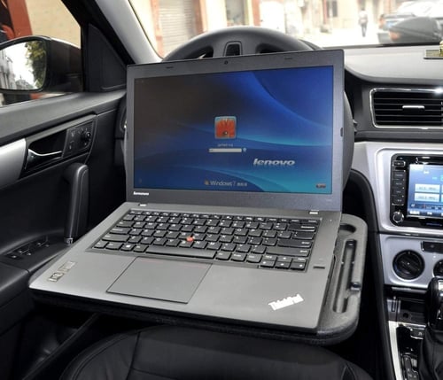 طاولة لمقود (دركسون )السيارة ، مناسبة لتناول لطعام...