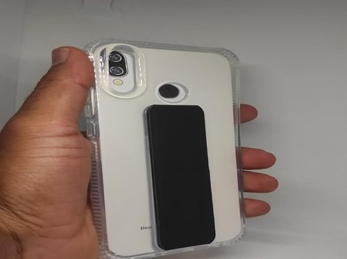 غطاء جوال شفاف من السيليكون مع مسكة عريضة وستاند أ...