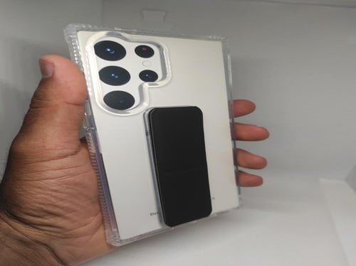 غطاء جوال شفاف من السيليكون مع مسكة عريضة وستاند أ...