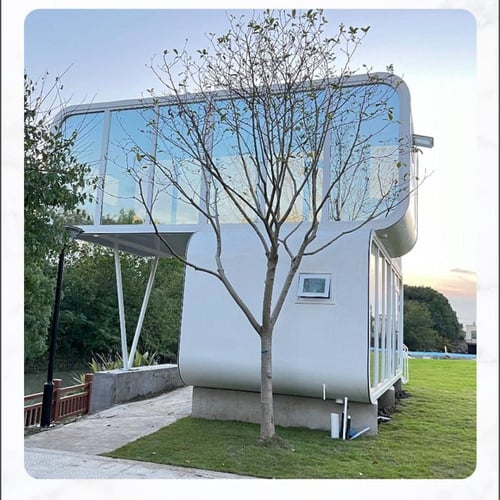 منزل بنورامي كامل بواجهة زجاجيه عصرية