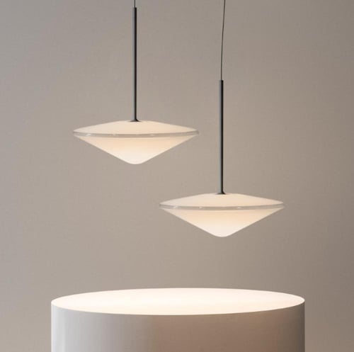 إنارة طوليه مثالية للمطاعم وغرف المعيشه والنوم