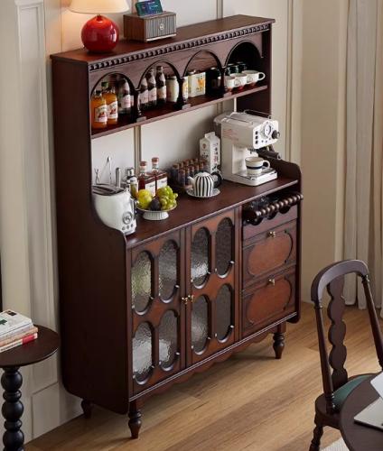 ركن القهوة على الطراز الفرنسي