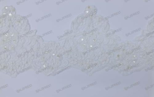 كلفة مطرزة ابيض HY0114CB