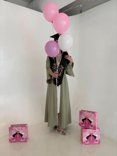 عباية تخرج زيتي