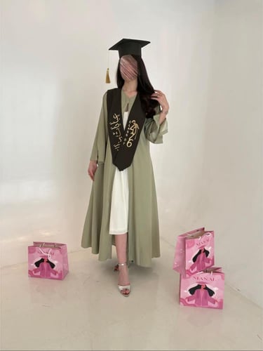 عباية تخرج زيتي