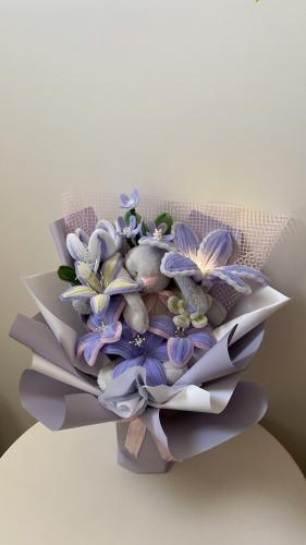 باقه الأرنب وليليوم مضىء