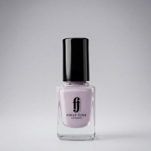 مناكير لون CLOVER