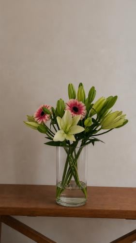 Natural flower vase