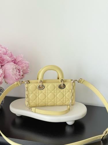 Yummy yellow marshmallow Dior