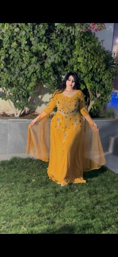 Stretch dress in caramel