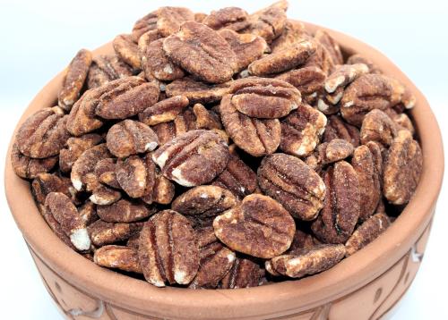 بيكان محمص مدخن