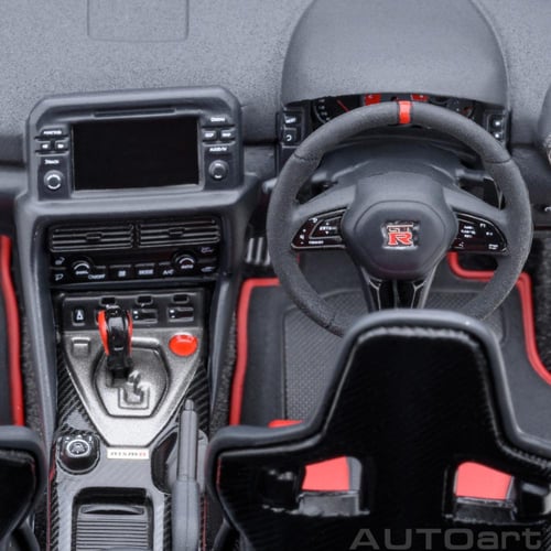 Autoart Nissan GT-R35 Red