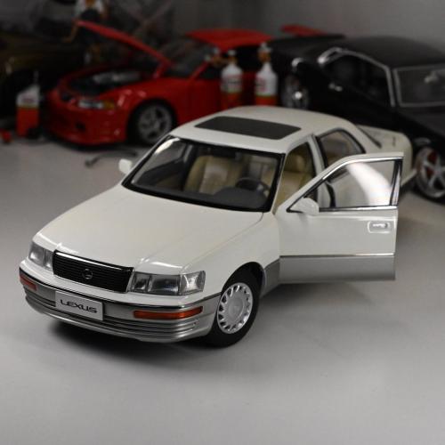 Lexus LS400