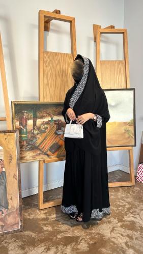 Black abaya