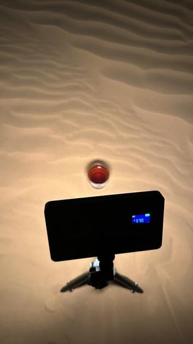 اضاءة بشاشة مع قاعدة