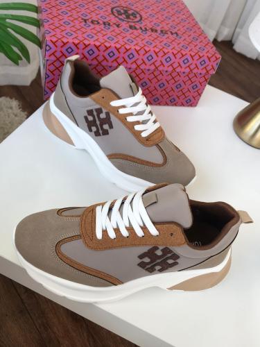 شوزات تروري بورش