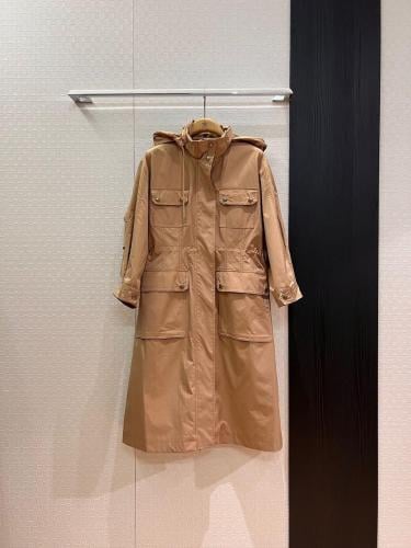 معطف شتوي طويل من Dior (ديور)معطف شتوي طويل