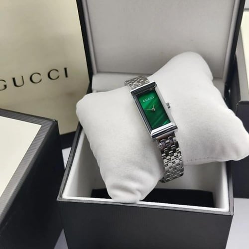 ساعات قوتشي نسائية