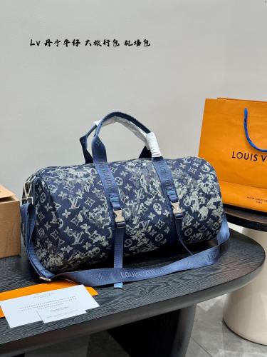 شنط سفر لويس فويتون (Louis Vuitton)