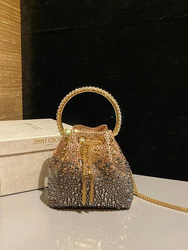 شنط ماركة جيمي تشو (Jimmy Choo)