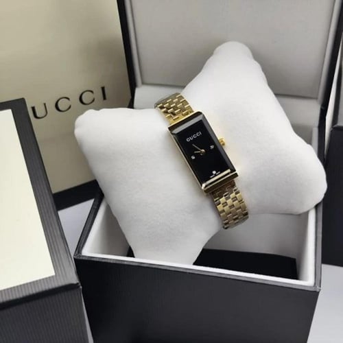 ساعات قوتشي نسائية