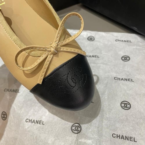 شوز شانيل (Chanel) باليرينا كلاسيكي