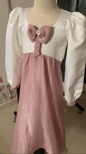 فستان المرح مع ربطة شعر