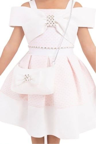 فستان الفيونكة مع شنطة