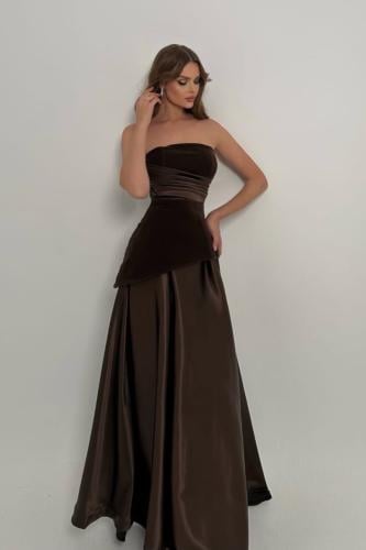 Ateb Essam dress