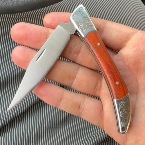 سكين قابل للطي ( مخشب )