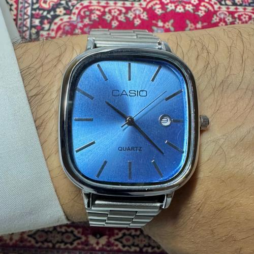 كاسيو مربع كامل ( فضي سماوي )