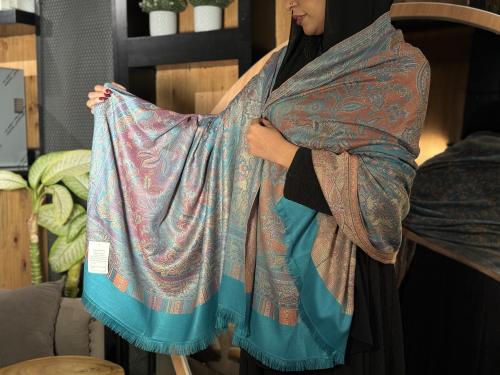 شال كشميري فيروزي (يتوفر بأنماط متعدده)