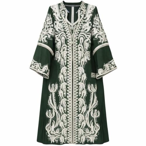 جلابية نسائية مطرزة