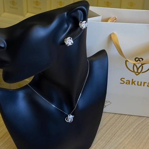 طقم سلسال وحلق من ساكورا