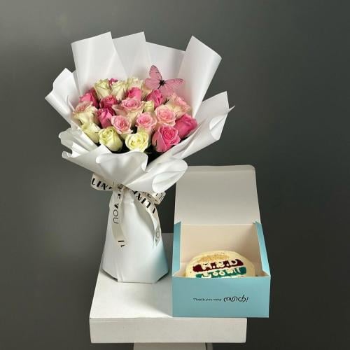 باقة ورد مع كيكة من منش