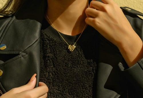 عقد الكريستاله الراقصة من فلورايت