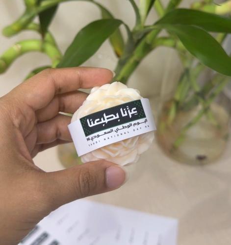 16 حبه من شمعه الفاوانيا المني مع تغليف ورقي