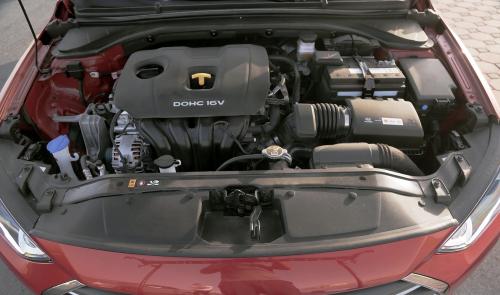 Hyundai Elantra 1.6cc engine