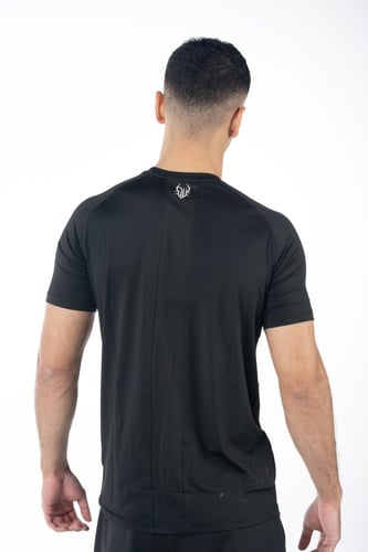 DW Essential Muscle Fit in Black
