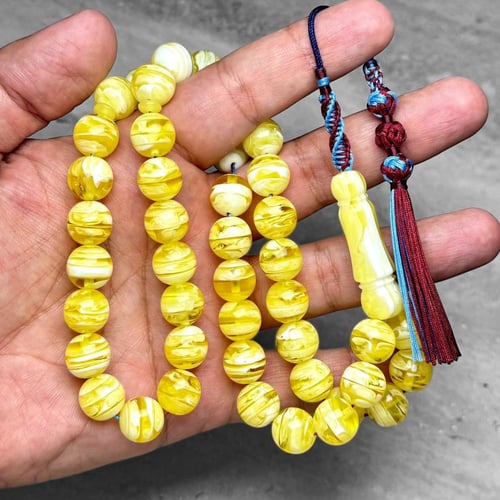 مستكة مشخط (شبيه الكهرمان)