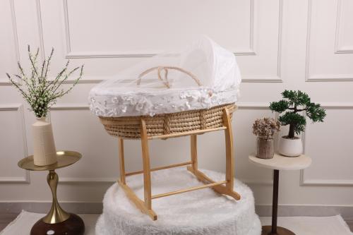 سلة موسى سرير مواليد خيزران قطن أوف وايت مع دانتيل...