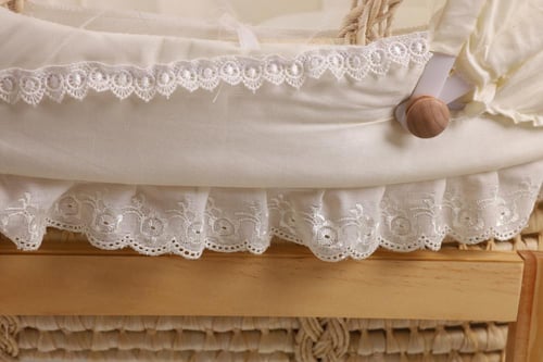 سلة موسى سرير مواليد قطن سكري بكلفة مع قاعدة خشبية