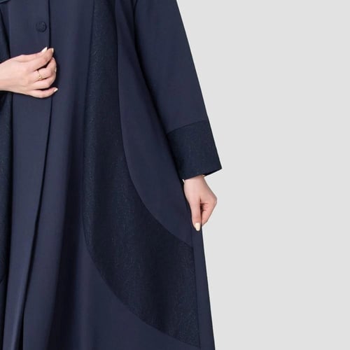 عباية من قماش الكريب كحلي