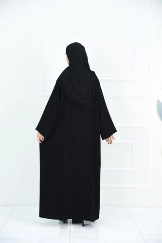 عباية سادة بتثنبات طولية على الجوانب