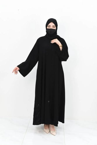 عباية كلوش بتطريز بالخلف