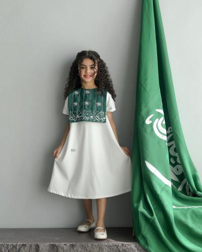 فستان اليوم الوطني مميز وانيق