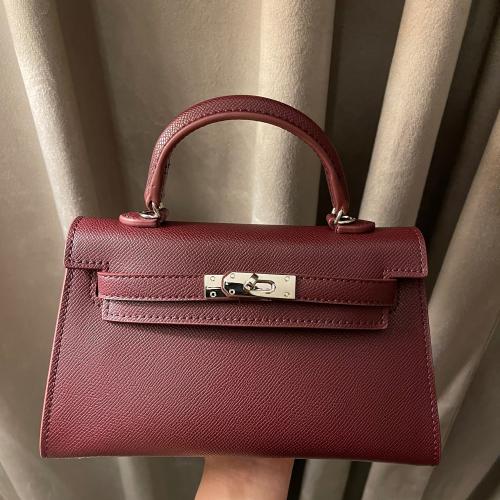 Kelly 22 - Burgundy silver lock