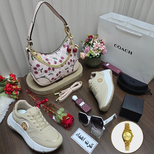 شنط راقيه ماركة كوتش كرز خامه جلديه عالية الجوده