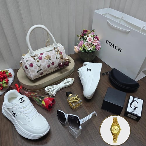 شنط راقيه ماركة كوتش كرز خامه جلديه عالية الجوده