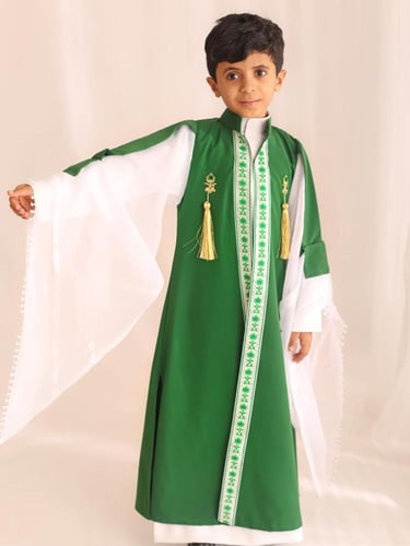 "أصالة نجد… بدقلة وعقال مقصّب